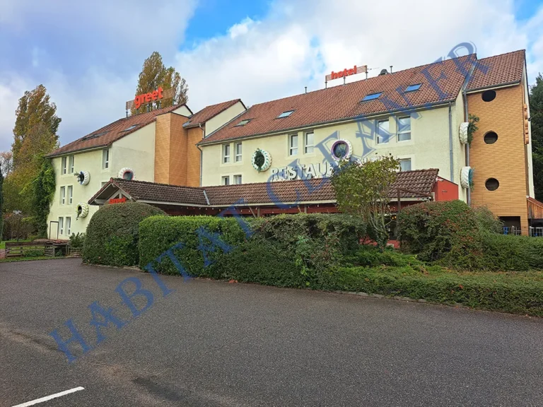 Nos réalisations demoussage toiture hotel greet a beaune habitatclean.fr