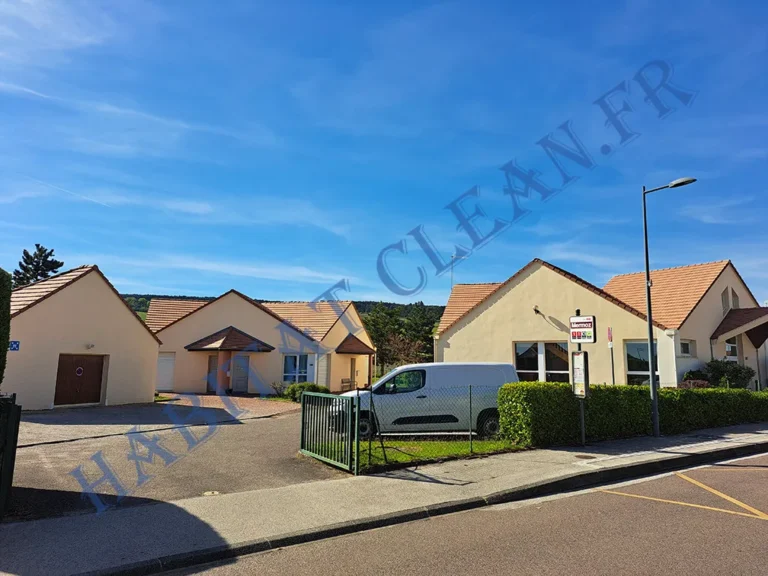 Nos réalisations,expertise,excellence,SAVOIR-FAIRE,INCOMPARABLE nettoyage demoussage toiture a beaune habitatclean.fr