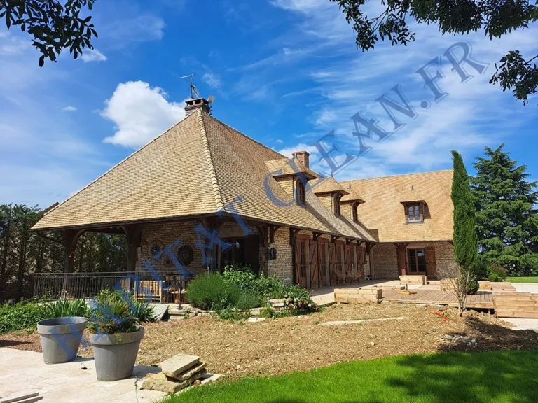 nettoyage demoussage toiture a beaune habitatclean.fr