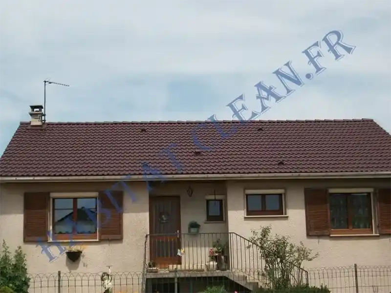 Hydrofuge Coloré à BEAUNE,protection toiture,durabilité tuiles,esthétique toiture,traitement tuiles nettoyage-toiture-hydrofuge-colore-2-habitat-clean-beaune